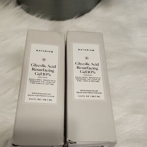 Naturium Glycolic Acid Resurfacing Gel